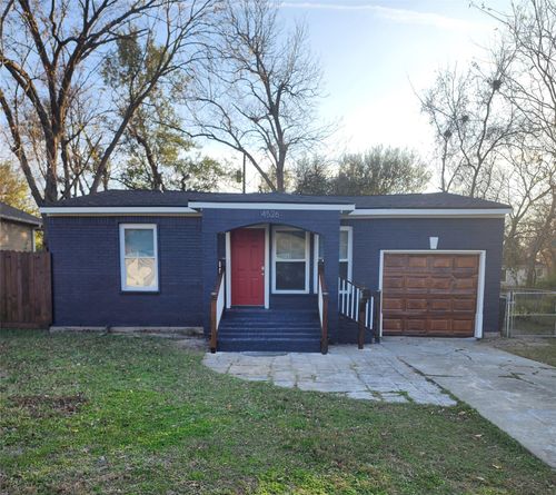 4526 Kingsbury St, Houston, TX, 77021-3328 | Card Image