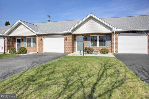 432 Kara Way, SHIPPENSBURG, PA, 17257-8820 | Card Image