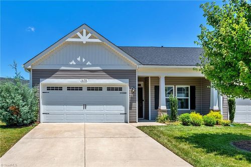 1678 Coopers Hawk Dr, Kernersville, NC, 27284-0210 | Card Image