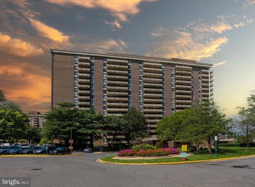 apt-1720-1800 Old Meadow Rd, MCLEAN, VA, 22102-1804 | Card Image