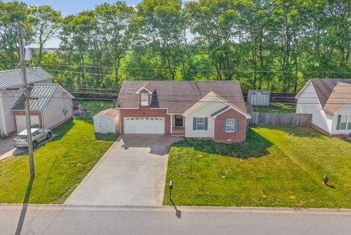 3553 Sandpiper Dr, Clarksville, TN, 37042-8634 | Card Image