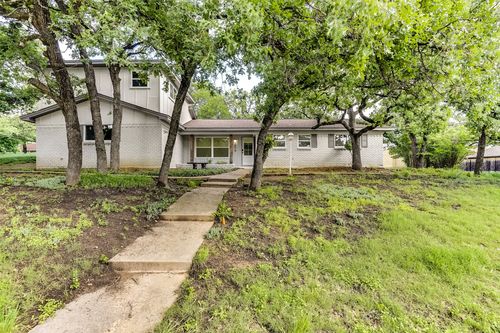258 Somerset Ter, Bedford, TX, 76022-6635 | Card Image