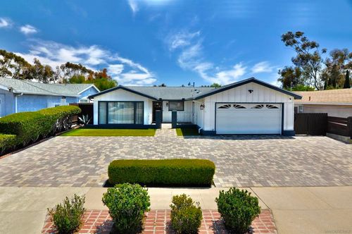 576 Douglas St, Chula Vista, CA, 91910-6405 | Card Image