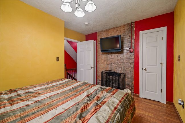 322 Darsie St, House other with 3 bedrooms, 2 bathrooms and 2 parking in Bloomfield PA | Image 16