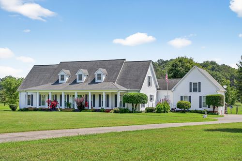 2236 New Hope Rd, Hendersonville, TN, 37075-8431 | Card Image