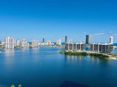 2306 - 3301 Ne 183rd St, Condo with 4 bedrooms, 4 bathrooms and null parking in Aventura FL | Image 1