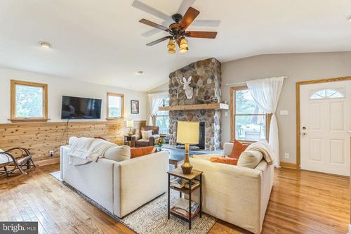 1228 East Ave, ABINGTON, PA, 19001-2448 | Card Image