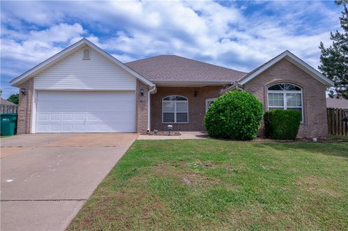 411 Kate Dr, Centerton, AR, 72719-9432 | Card Image