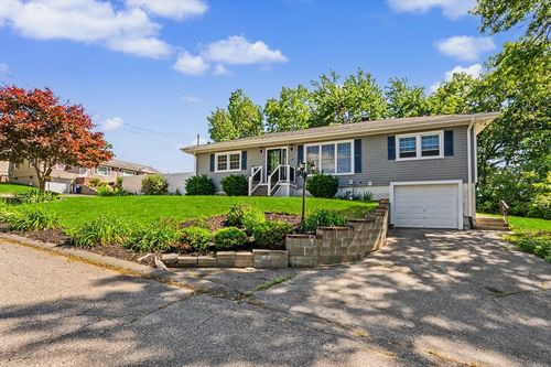 28 Carrington Ave, Dracut, MA, 01826-2544 | Card Image