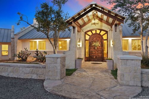 222 State Highway 46 E, Boerne, TX, 78006-8204 | Card Image