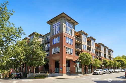 305-1880 25th Ave Ne, Issaquah, WA, 98029-2634 | Card Image
