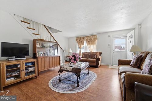 3815 Brunswick Ave, DREXEL HILL, PA, 19026-2810 | Card Image