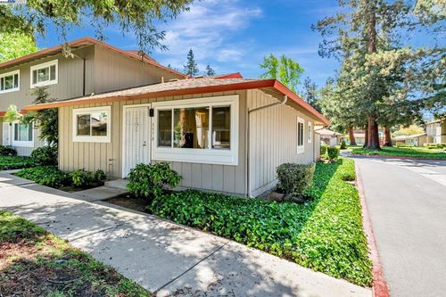 3570 Dalton Cmn, Fremont, CA, 94536-6007 | Card Image
