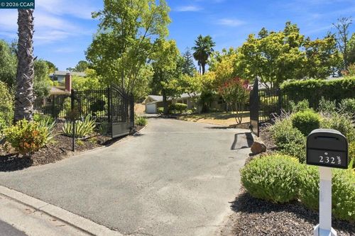 232 Dantley Way, Walnut Creek, CA, 94598-1803 | Card Image