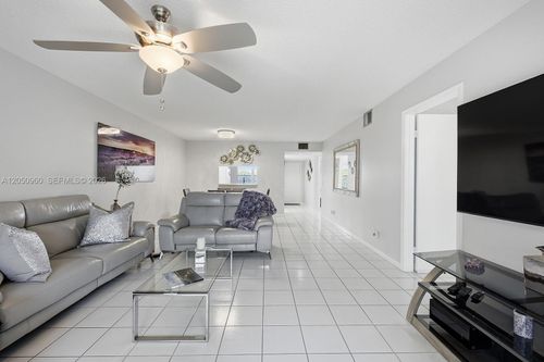 406k-1300 Sw 125th Ave, Pembroke Pines, FL, 33027-4077 | Card Image