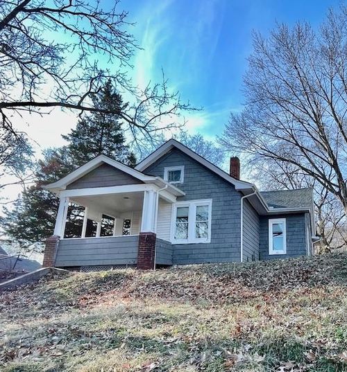 1418 6th Ave, Leavenworth, KS, 66048-3227 | Card Image