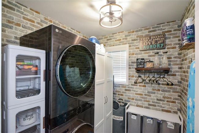 325 Paces Dr, House other with 5 bedrooms, 3 bathrooms and 2 parking in Lithia Springs GA | Image 22