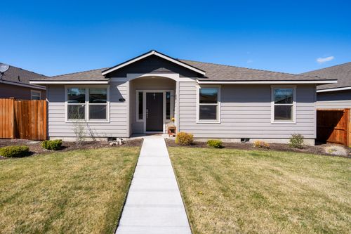 2365 Sw Obsidian Ave, Redmond, OR, 97756-2666 | Card Image