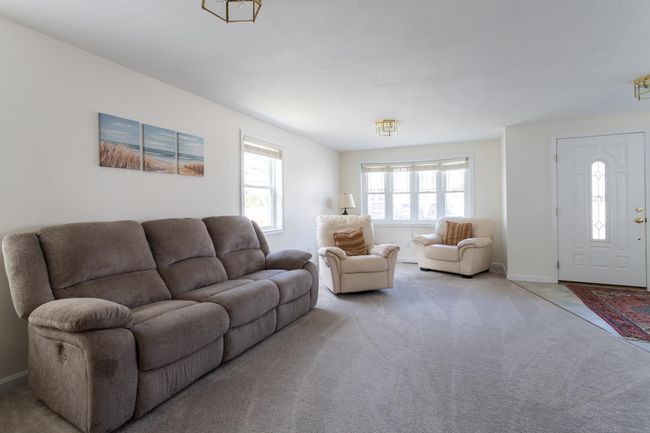 2 Groveland St, House other with 7 bedrooms, 8 bathrooms and null parking in Seabrook NH | Image 7