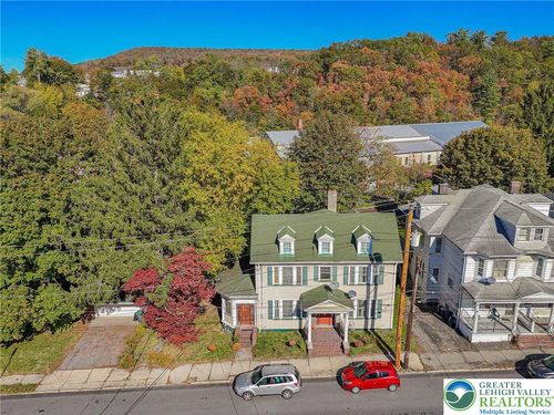 451 E Broad St, TAMAQUA, PA, 18252-2136 | Card Image