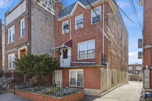 25-49 42nd St, Astoria, NY, 11103-2805 | Card Image