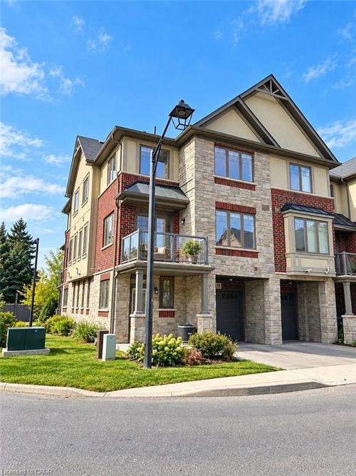 18-1169 Garner Road E, Ancaster, ON, L9G0G8 | Card Image