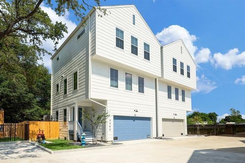 5207 Burress Springs Ln, Houston, TX, 77022-1533 | Card Image