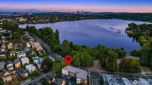 apt-301-7850 E Green Lake Dr N, Seattle, WA, 98103-4954 | Card Image
