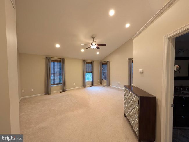 11901 Paradise Ln, House other with 4 bedrooms, 5 bathrooms and null parking in Oak Hill VA | Image 49