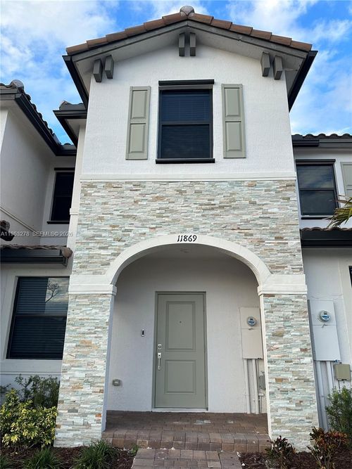 0-11869 Sw 246th Ter, Homestead, FL, 33032-3015 | Card Image