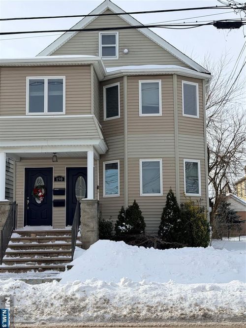 190 Wallington Avenue, Wallington, NJ, 07057 | Card Image