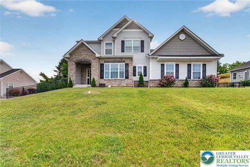 1011 Fehnel Dr, Easton, PA, 18045-2044 | Card Image