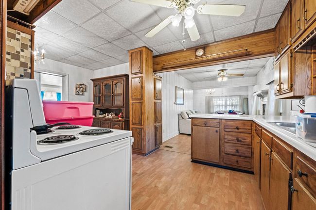 6885 N 315 E, House other with 3 bedrooms, 1 bathrooms and null parking in Howe IN | Image 8