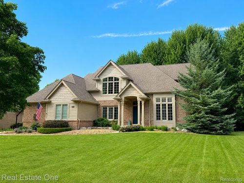 1793 Skyline Dr, Rochester Hills, MI, 48306-3251 | Card Image