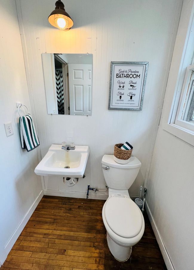 Bathroom | Image 21