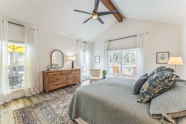 Anyone could wake up on the right side of the bed here! | Image 15