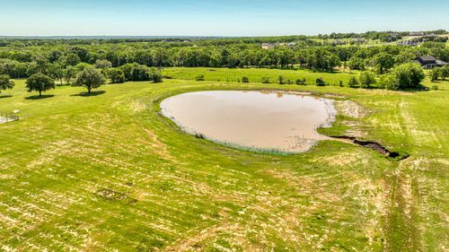 1052 Paradise Pkwy, Poolville, TX, 76487-1529 | Card Image