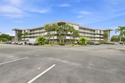 206b-2800 Nw 47th Ter, Lauderdale Lakes, FL, 33313-1741 | Card Image