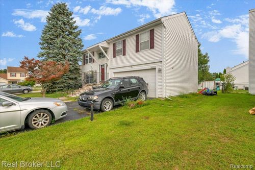38212 Miller Cir, Westland, MI, 48186-9305 | Card Image