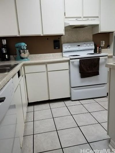 Kitchen | Image 2