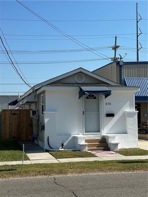 575 Hickory Ave, Harahan, LA, 70123-3104 | Card Image