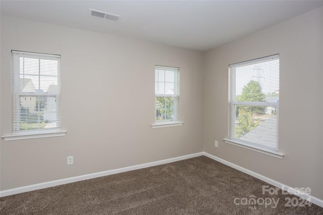 4046 Houldsworth Dr, House other with 4 bedrooms, 3 bathrooms and null parking in Charlotte NC | Image 13