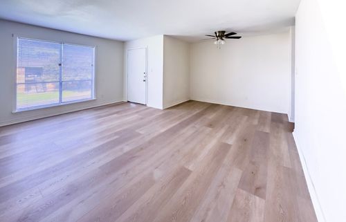 c-200 Uhland Rd, San Marcos, TX, 78666-6966 | Card Image