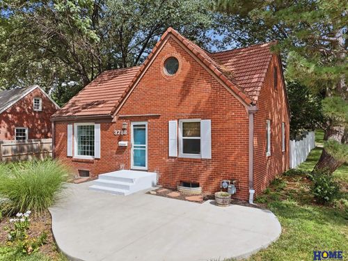 3788 F St, Lincoln, NE, 68510-3553 | Card Image