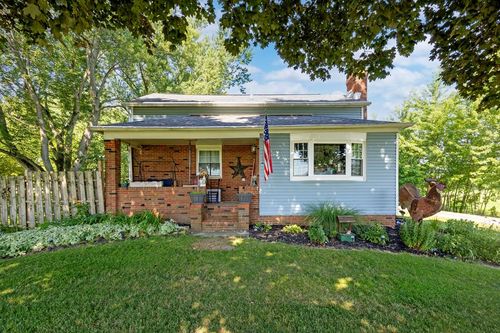 7810 Wooster Pike, Seville, OH, 44273 | Card Image