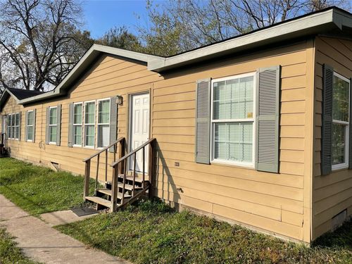 a-8715 Knox St, Houston, TX, 77088-5180 | Card Image