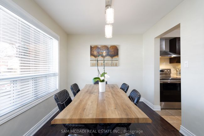 80 Longbourne Cres, House attached with 3 bedrooms, 2 bathrooms and 4 parking in Brampton ON | Image 5