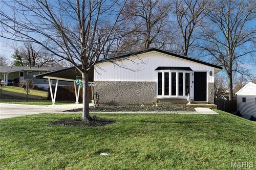 1211 Fernleaf Dr, Saint Louis, MO, 63126-1421 | Card Image