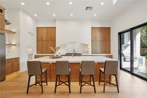 32 Hassayampa Trl, Henderson, NV, 89052-6667 | Card Image