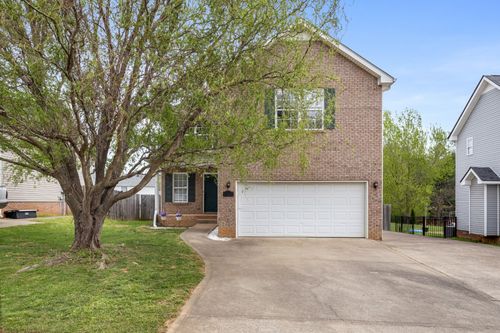 2785 Ridgepole Dr, Clarksville, TN, 37040-9502 | Card Image